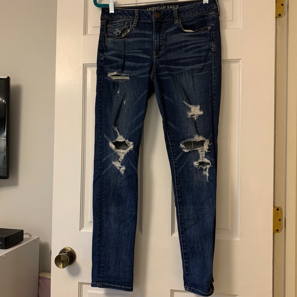 AE Distressed Jeans